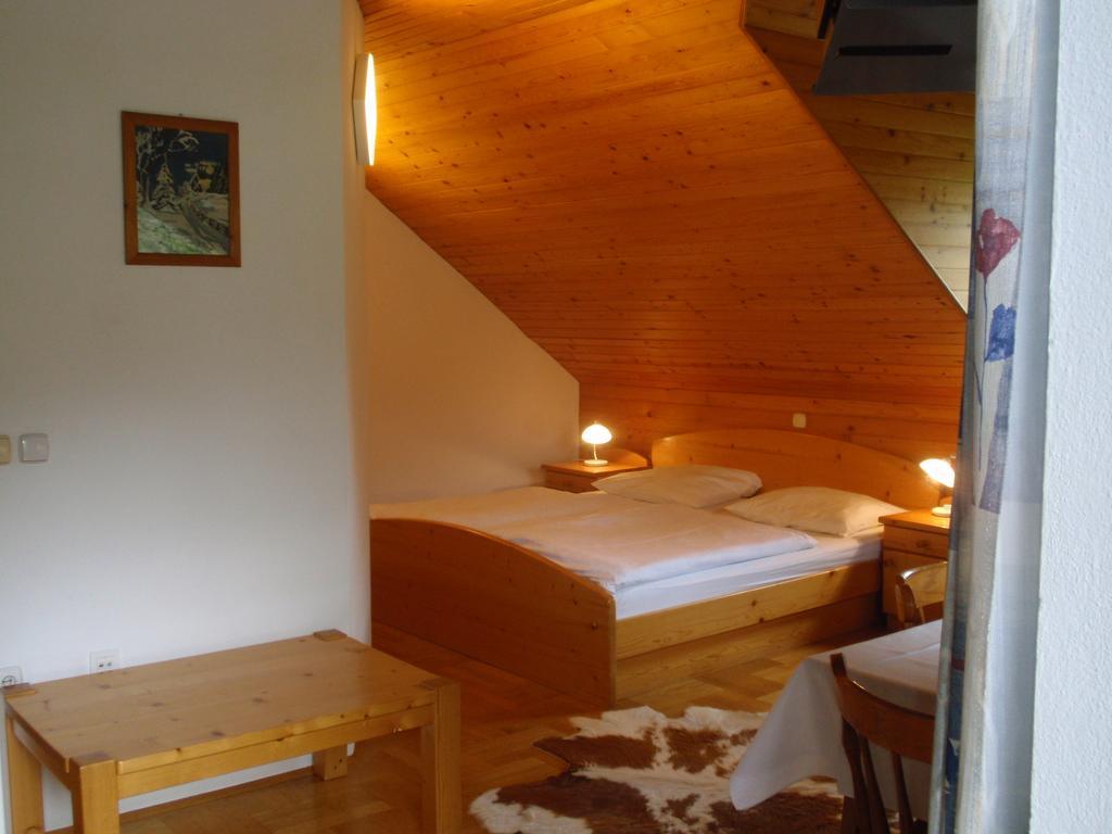 Apartamento Turisticna Kmetija Psnak Mojstrana Habitación foto